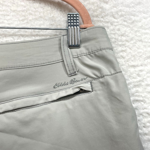 Eddie Bauer Shorts Mens 36 Gray Zipper Cargo Hiking Outdoor Utility Lightweight - Picture 5 of 11